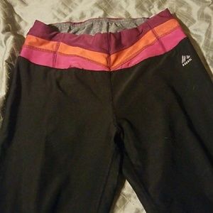 Black athletic leggings